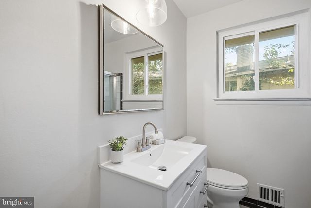 3510 FREDERICK PL, Kensington, MD 20895