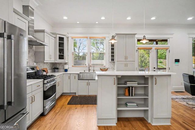 2119 Oakview Road SE, Atlanta, GA 30317