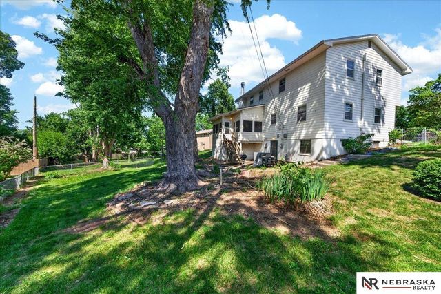 810 Smith Circle, Papillion, NE 68046