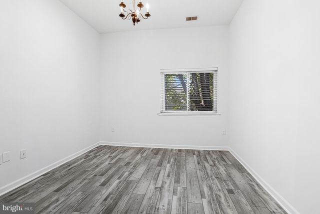 1958-B VILLARIDGE DR, Reston, VA 20191