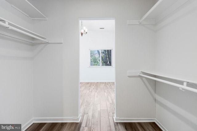 1958-B VILLARIDGE DR, Reston, VA 20191