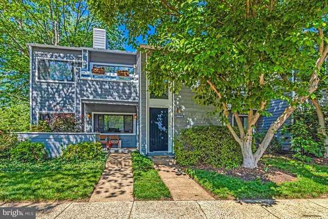 1958-B VILLARIDGE DR, Reston, VA 20191