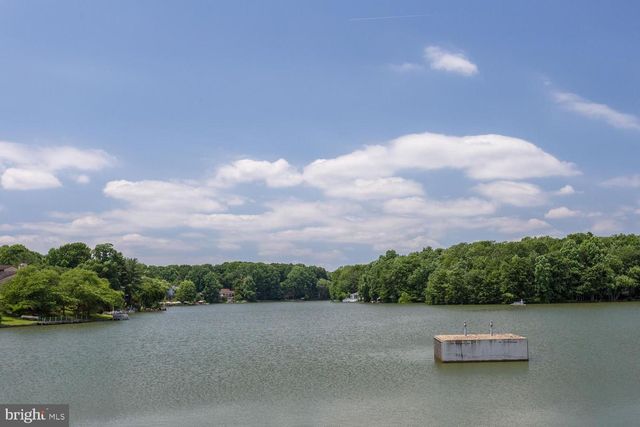1958-B VILLARIDGE DR, Reston, VA 20191