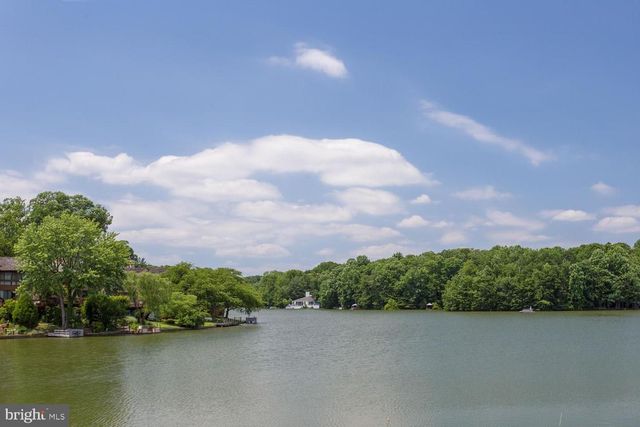1958-B VILLARIDGE DR, Reston, VA 20191