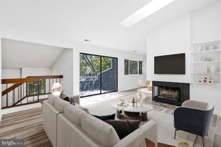 1958-B VILLARIDGE DR, Reston, VA 20191