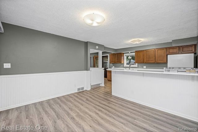 8643 Hibbing Street, Commerce Twp, MI 48382