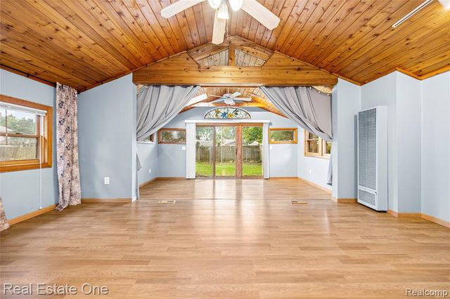 8643 Hibbing Street, Commerce Twp, MI 48382