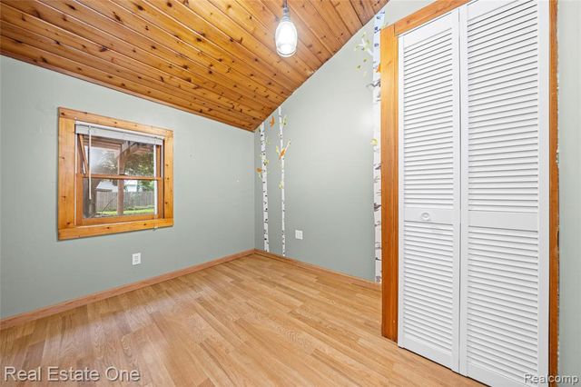 8643 Hibbing Street, Commerce Twp, MI 48382