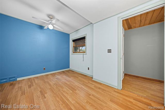 8643 Hibbing Street, Commerce Twp, MI 48382