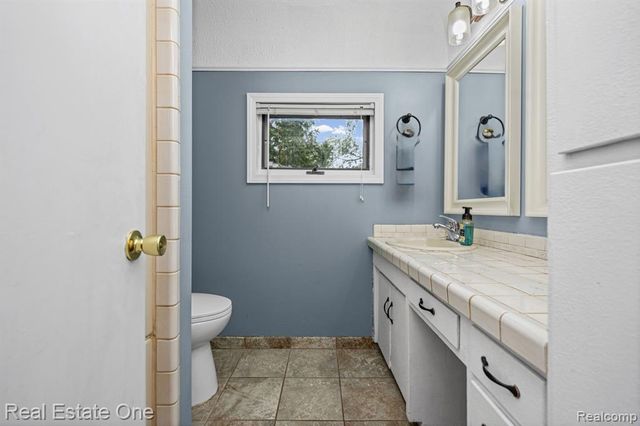 8643 Hibbing Street, Commerce Twp, MI 48382