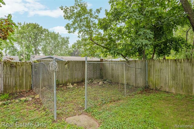 8643 Hibbing Street, Commerce Twp, MI 48382