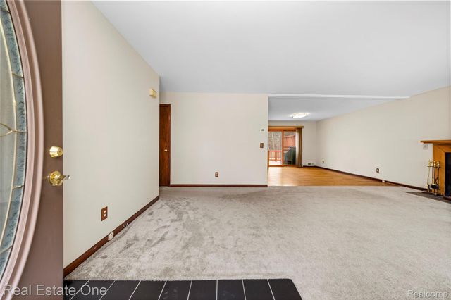 4921 Crestview Drive, Independence Charter Township, MI 48348