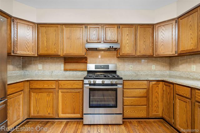 4921 Crestview Drive, Independence Charter Township, MI 48348