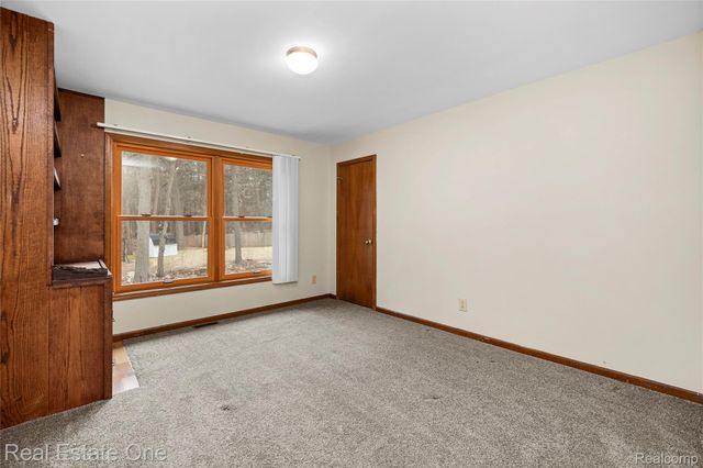 4921 Crestview Drive, Independence Charter Township, MI 48348