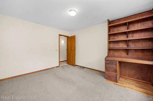 4921 Crestview Drive, Independence Charter Township, MI 48348