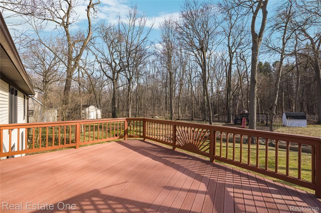 4921 Crestview Drive, Independence Charter Township, MI 48348