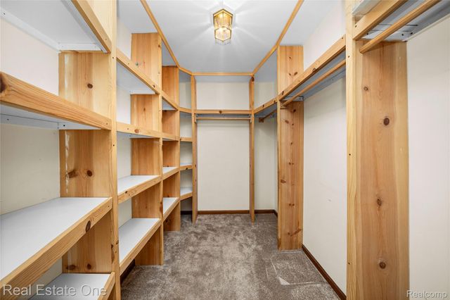 4921 Crestview Drive, Independence Charter Township, MI 48348