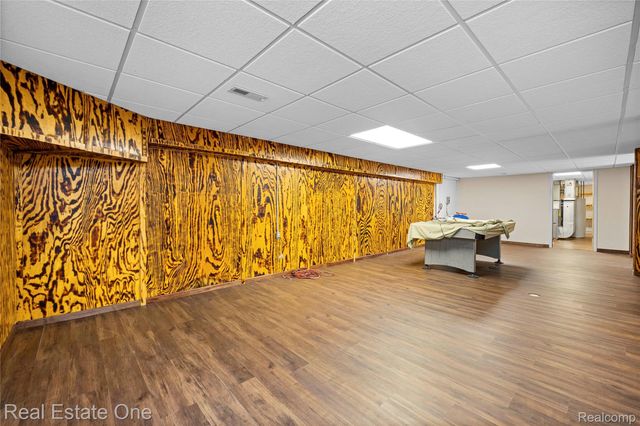 4921 Crestview Drive, Independence Charter Township, MI 48348