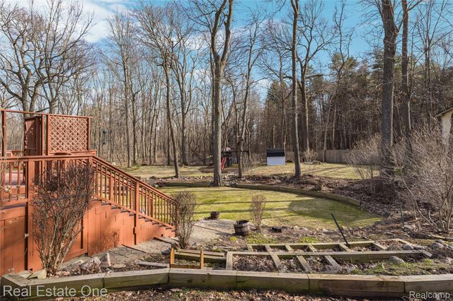 4921 Crestview Drive, Independence Charter Township, MI 48348