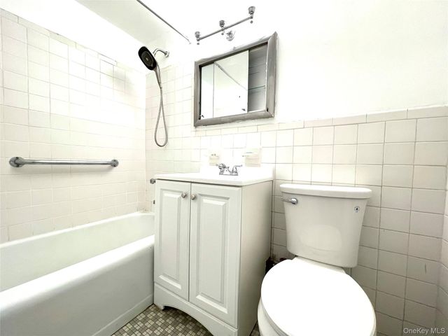 89-15 Parsons Boulevard 15D, Jamaica, NY 11432