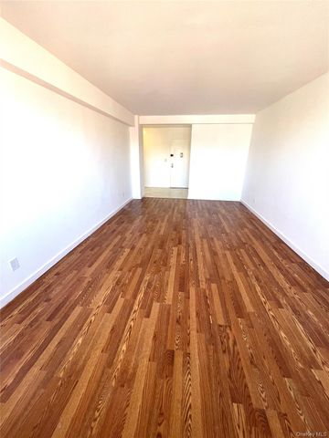 89-15 Parsons Boulevard 15D, Jamaica, NY 11432