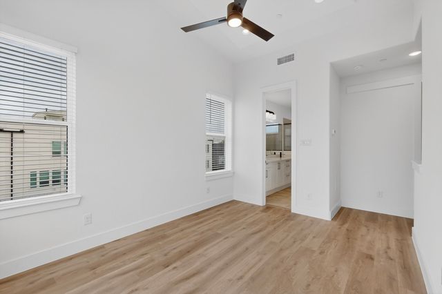 2230 Shea Road 104, Dallas, TX 75235