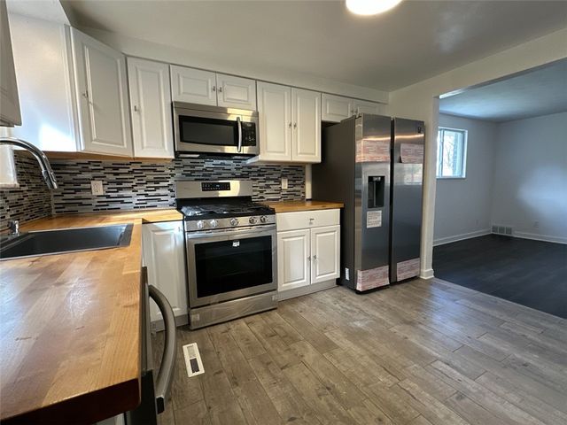 111 Park Pl, Monroeville, PA 15146