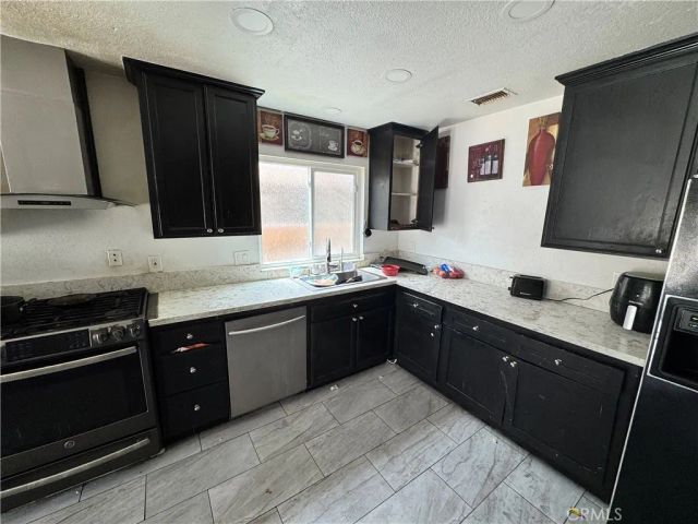 6134 Cabriolet Court, Quartz Hill, CA 93536