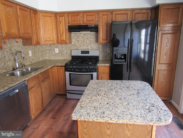 6310 GUN CAP CT, Centreville, VA 20121