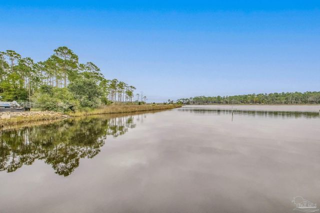 2403 San Juan Grande, Pensacola, FL 32507