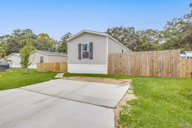 2403 San Juan Grande, Pensacola, FL 32507