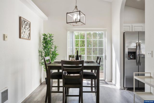 3155 La Costa Lp S, Salem, OR 97302