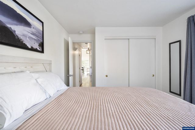 3155 La Costa Lp S, Salem, OR 97302