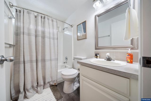 3155 La Costa Lp S, Salem, OR 97302