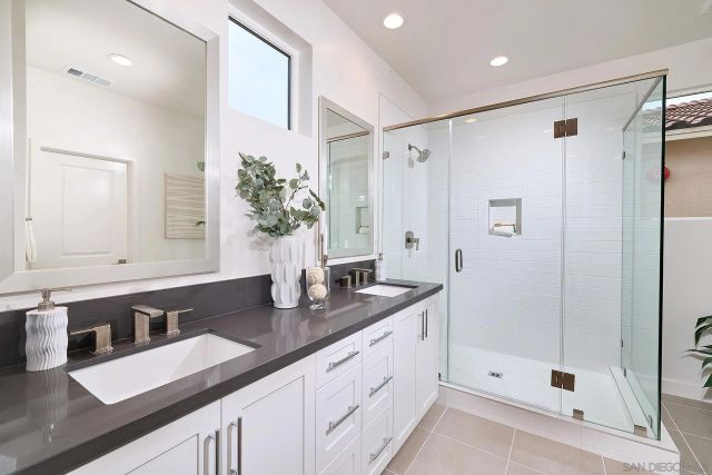 789 Michael Ct, Vista, CA 92081