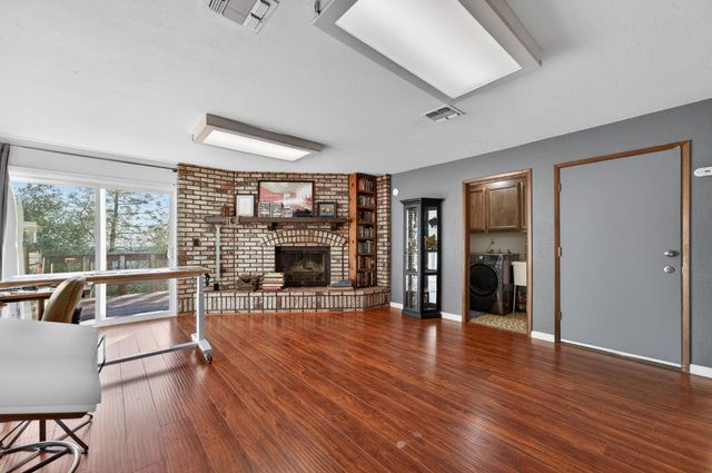 525 Skyline Dr, Placerville, CA 95667