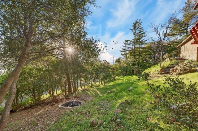 525 Skyline Dr, Placerville, CA 95667