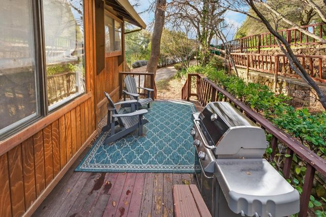 525 Skyline Dr, Placerville, CA 95667