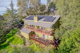 525 Skyline Dr, Placerville, CA 95667