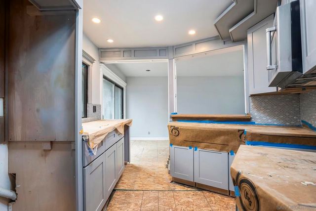 2289 Caminito Pajarito 160, San Diego, CA 92107