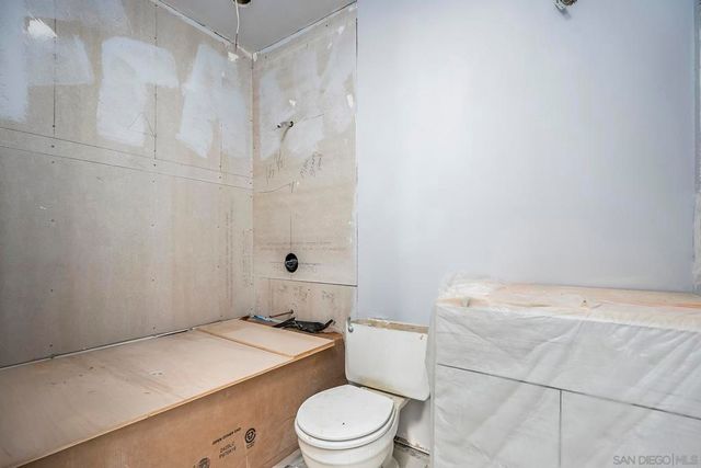 2289 Caminito Pajarito 160, San Diego, CA 92107