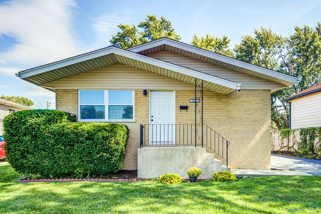 14425 Tripp Avenue, Midlothian, IL 60445