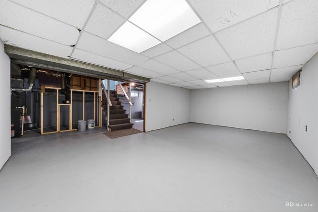 14425 Tripp Avenue, Midlothian, IL 60445