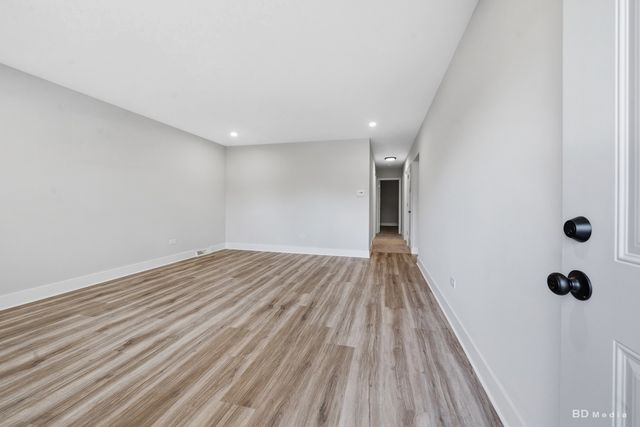 14425 Tripp Avenue, Midlothian, IL 60445