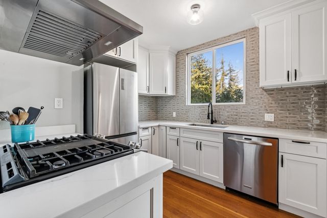 693 693 Vernon St, Oakland, CA 94610