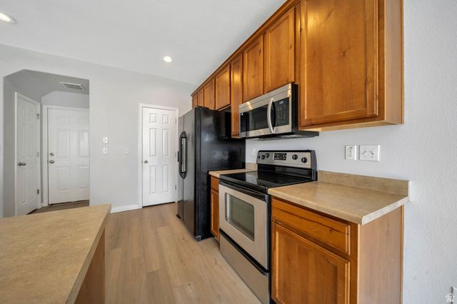 13503 S LEAF WING LN, Herriman, UT 84096