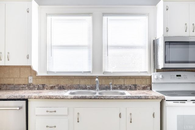 154 Lake Court Ave, Lynchburg, VA 24502