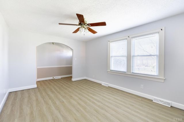 154 Lake Court Ave, Lynchburg, VA 24502