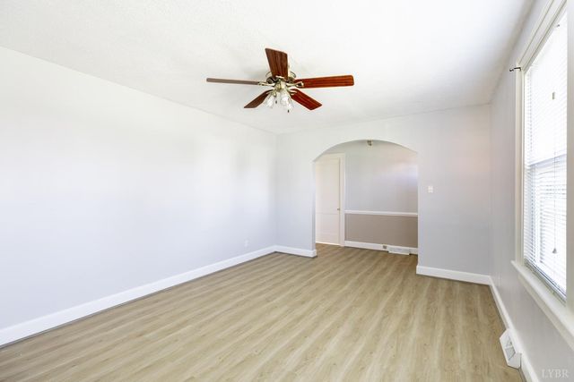 154 Lake Court Ave, Lynchburg, VA 24502