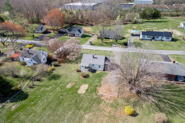 154 Lake Court Ave, Lynchburg, VA 24502